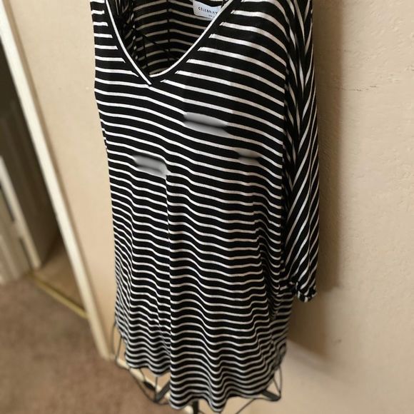 Celebrity Pink striped knit top size 2X - Picture 3 of 6